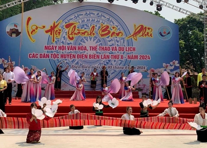 Lễ hội Thành Bản Phủ tưởng nhớ Tướng quân Hoàng Công Chất - Anh 1