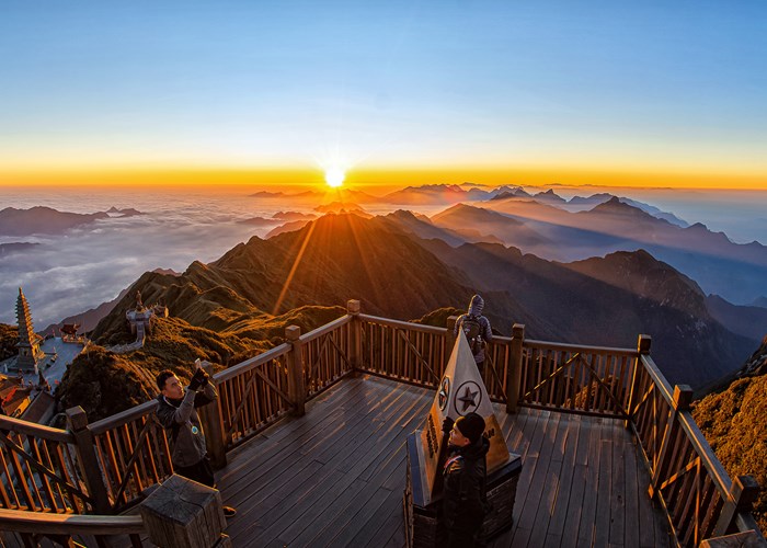 Săn 100 vé cáp treo miễn phí lên đỉnh Fansipan ngắm Đỗ quyên - Anh 3