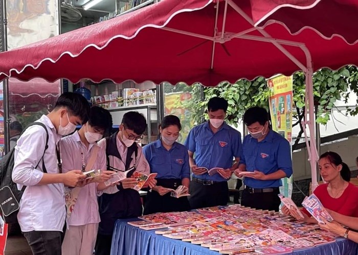 Yên Bái hưởng ứng Ngày Sách và Văn hóa đọc Việt Nam - Anh 1