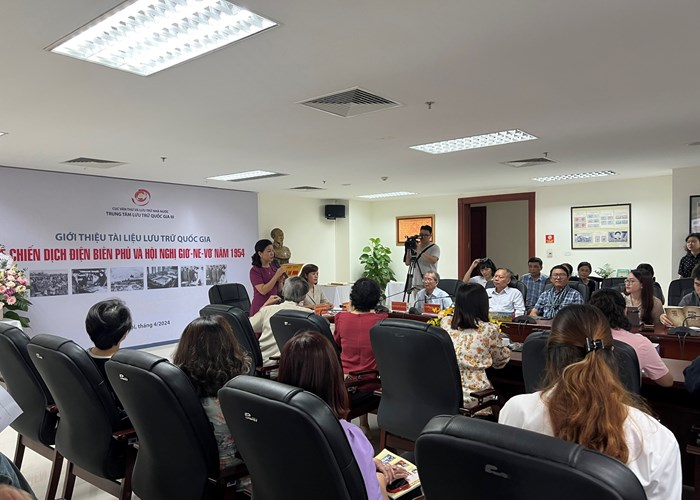 Công bố gần 200 tài liệu lưu trữ gốc về Chiến dịch Điện Biên Phủ - Anh 1