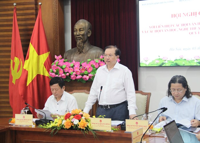 Khơi thông nguồn lực, chính sách đặc thù cho lĩnh vực văn học, nghệ thuật - Anh 1