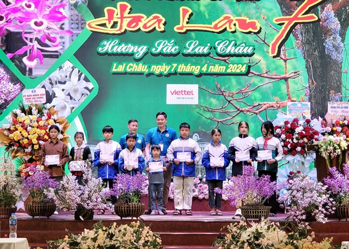 'Hương sắc Lai Châu' hấp dẫn người chơi lan và du khách - Anh 4