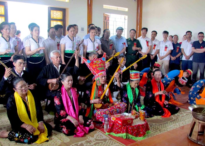 Về Phong Thổ vui hội 