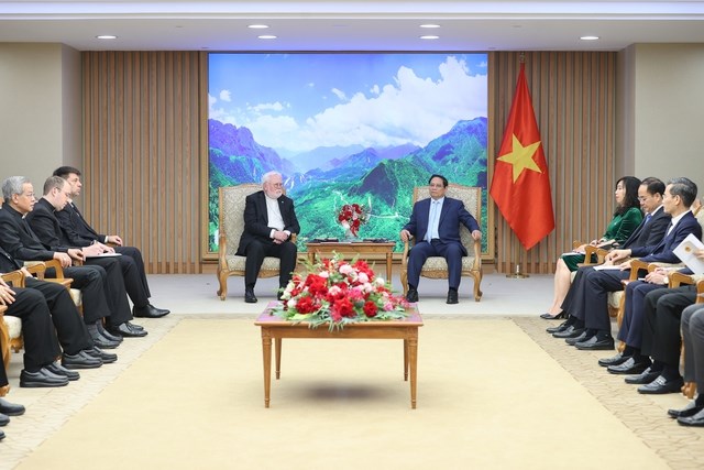 Việt Nam luôn tạo điều kiện thuận lợi cho hoạt động của các tôn giáo - Anh 2