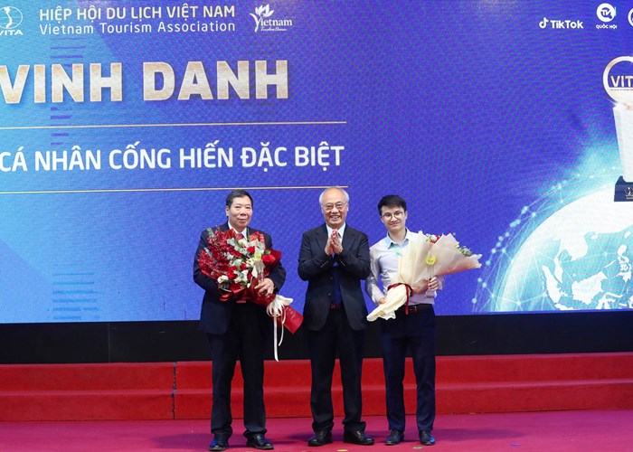 282 doanh nghiệp và cá nhân tiêu biểu trên toàn quốc được vinh danh và nhận Giải thưởng VITA AWARDS năm 2024 - Anh 4