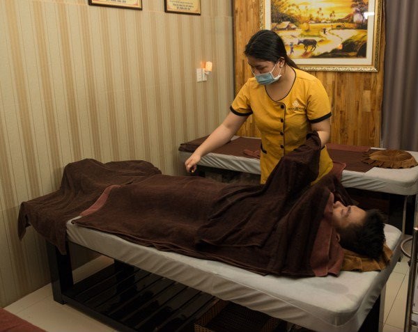 Đến Spa để... hoả trị liệu: Coi chừng rước họa vào thân - Anh 2