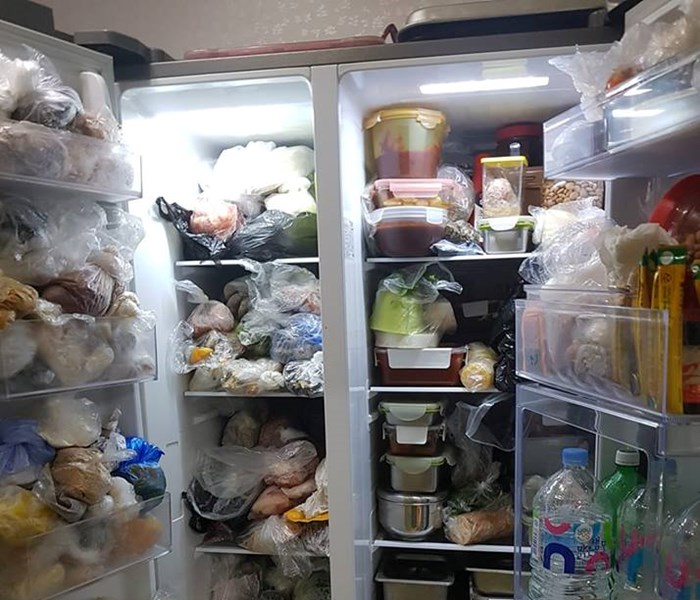 Chỉ nhìn một bức ảnh, dân mạng giật mình thảng thốt về thói quen khó bỏ của các mẹ - Anh 1