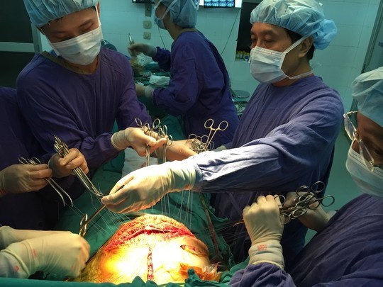 Cuộc hội ngộ của những trái tim - Anh 1