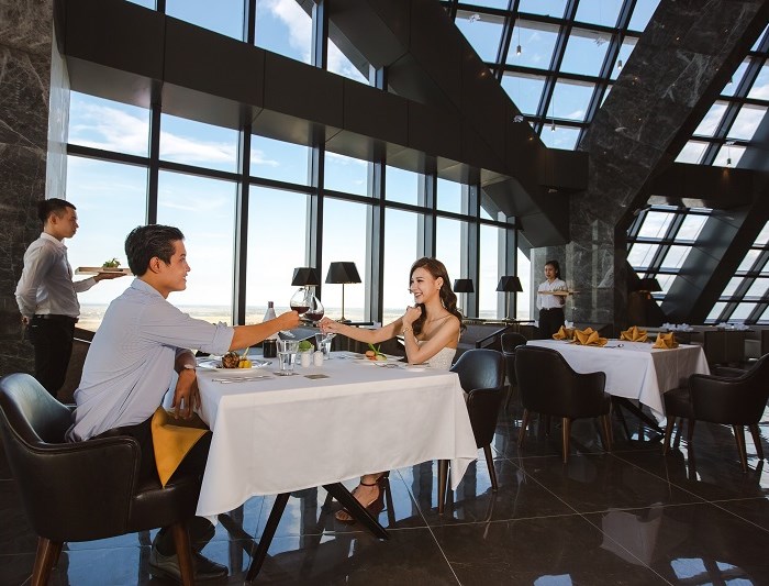 “Trải nghiệm tầm cao dưới những vì sao” tại khách sạn Vinpearl Hotels - Anh 6