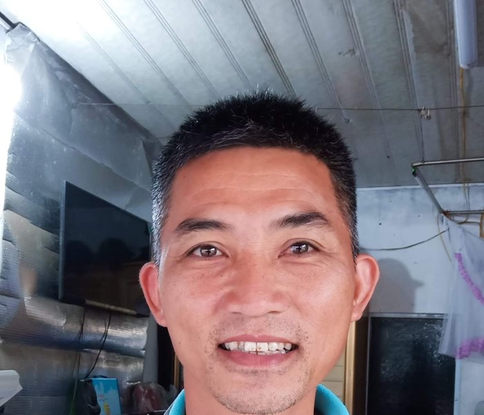 Thầy giáo nghèo tìm người để trả lại tiền, vàng - Anh 1