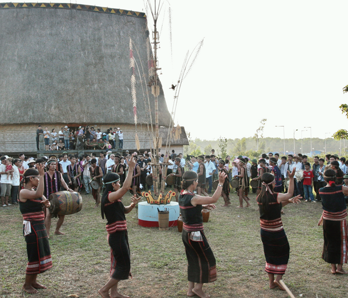 Sức mạnh mềm văn hoá Việt Nam: Đang nằm ở đâu? - Anh 1