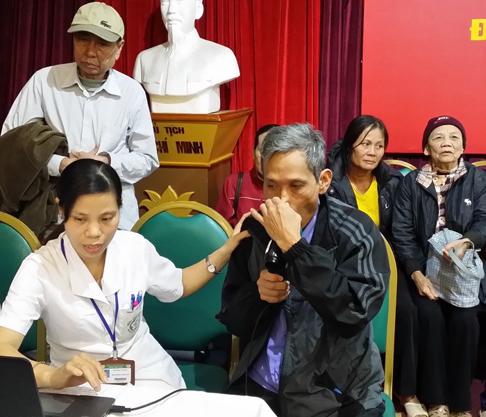 Phòng chống bệnh phổi tắc nghẽn mãn tính và hen phế quản: Người dân tự bảo vệ, nâng cao sức khoẻ của mình - Anh 1