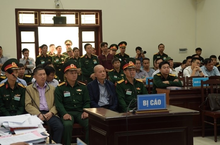Những đại án “rúng động” pháp đình trong năm 2018 - Anh 18