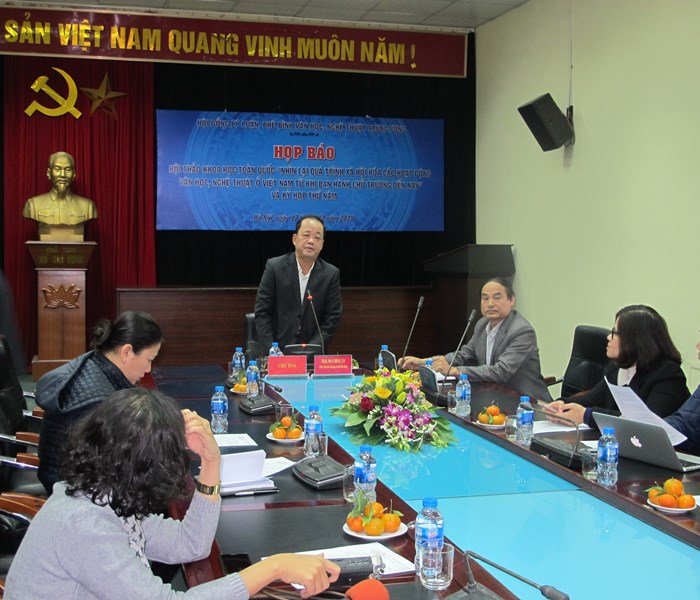 Hội thảo về Xã hội hoá các hoạt động văn học nghệ thuật: Sẽ nhìn thẳng vào những bất cập - Anh 1