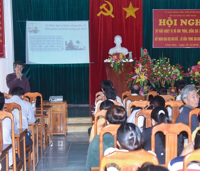 Tập huấn về phòng, chống bạo lực gia đình - Anh 1