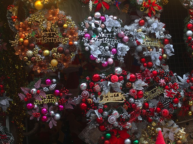 “Ông già Noel” đắt sô, công ty kinh doanh hốt bạc - Anh 1