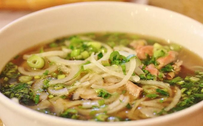 Phở tôm hùm, phở mực đốn tim thực khách tại Mỹ - Anh 3