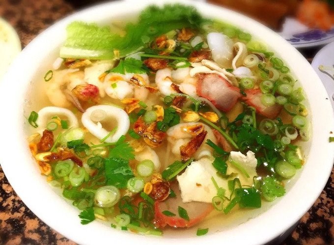 Phở tôm hùm, phở mực đốn tim thực khách tại Mỹ - Anh 4
