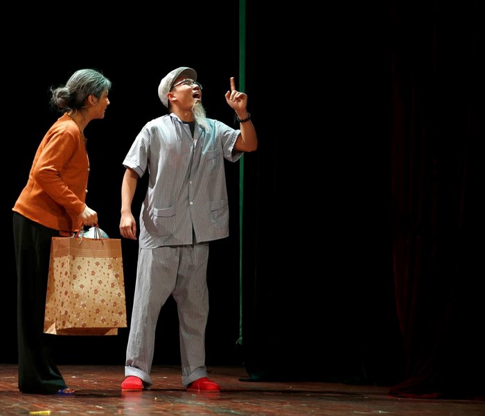 Nghề xe ôm lên sân khấu nhạc kịch Việt – Hàn - Anh 1