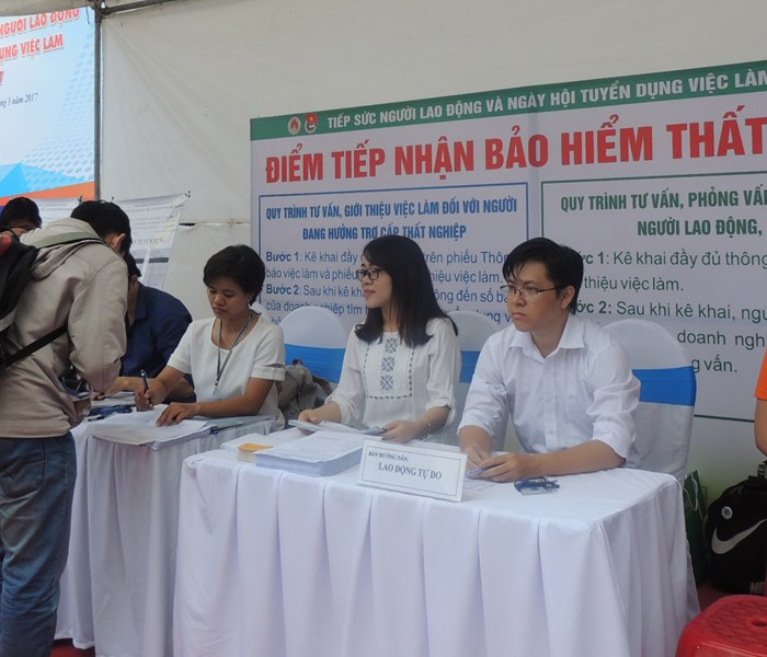TP.HCM: Chưa có một thị trường lao động - Anh 1