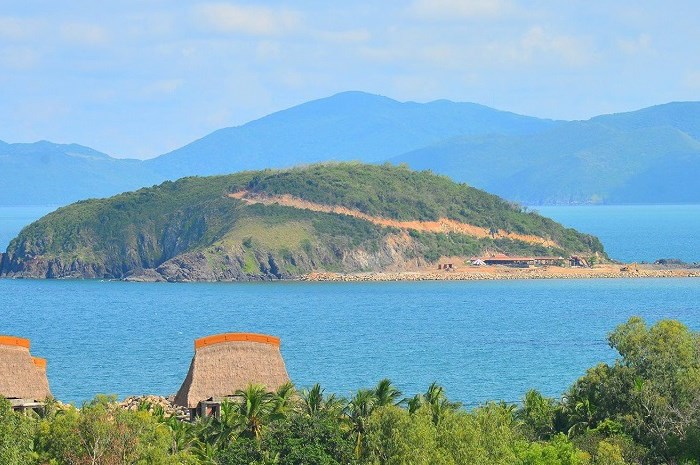 Khánh Hòa : “Mạnh tay” xử lý các công trình, dự án sai phạm - Anh 1
