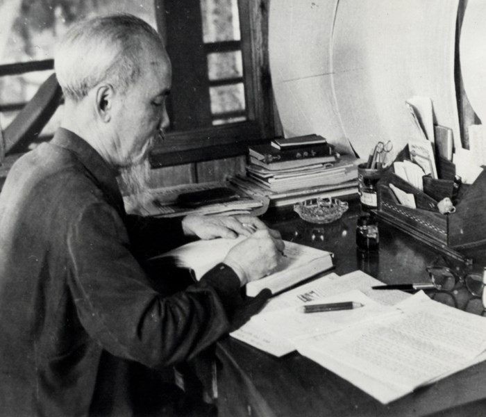 “Làm được như vậy thì dù công việc to lớn mấy, khó khăn mấy chúng ta cũng nhất định thắng lợi” - Anh 1