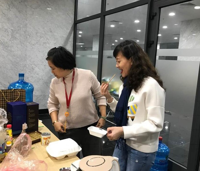 Hé lộ hậu trường 