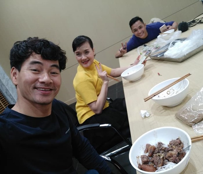 Hé lộ hậu trường 
