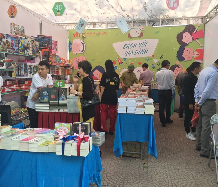 Chất lượng sách thiếu nhi ngày càng được nâng cao - Anh 1