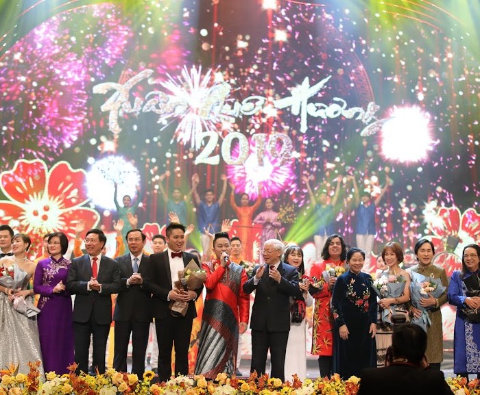 Xuân Quê hương 2019: Nồng ấm tình quê hương - Anh 1