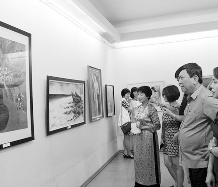 Lấp “lỗ hổng” trong đào tạo lý luận, phê bình mỹ thuật - Anh 1