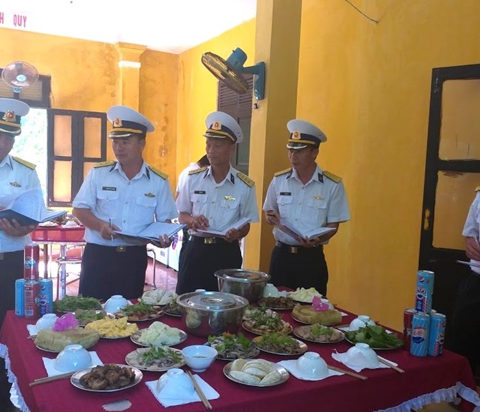 Tất niên ở Trường Sa: Vương mùi vị nhớ thương và màu của tin yêu - Anh 3