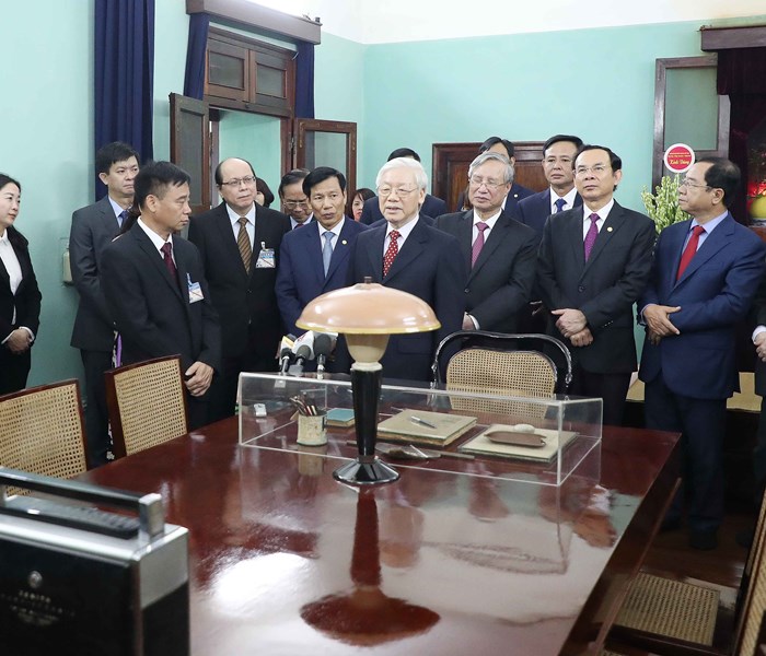 Tổng Bí thư, Chủ tịch nước Nguyễn Phú Trọng: 