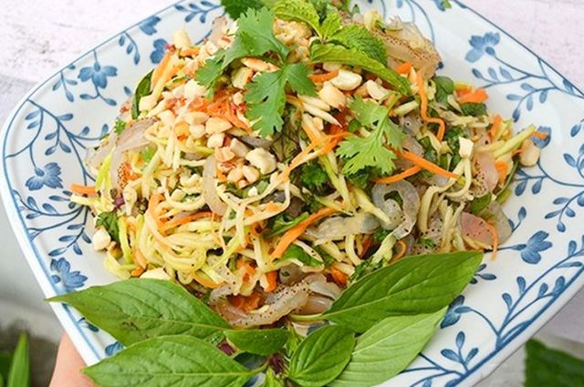 "Ngán tận cổ" bánh chưng thịt cá ngày Tết, đây là những món "chống ngấy" hiệu quả - ảnh 1
