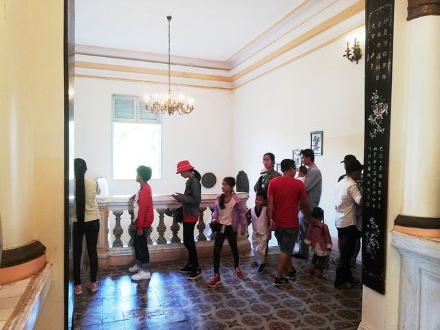 Hàng trăm người “xông đất” nhà “Công tử Bạc Liêu” ngày nghỉ Tết cuối cùng - Anh 9