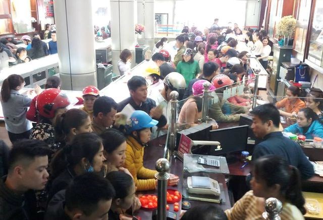 Nơi chen chúc, chỗ vắng vẻ trong ngày Thần Tài - Anh 6