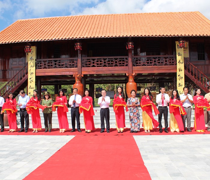 Khánh thành Nhà lưu niệm Tao Đàn Chiêu Anh Các - Anh 1