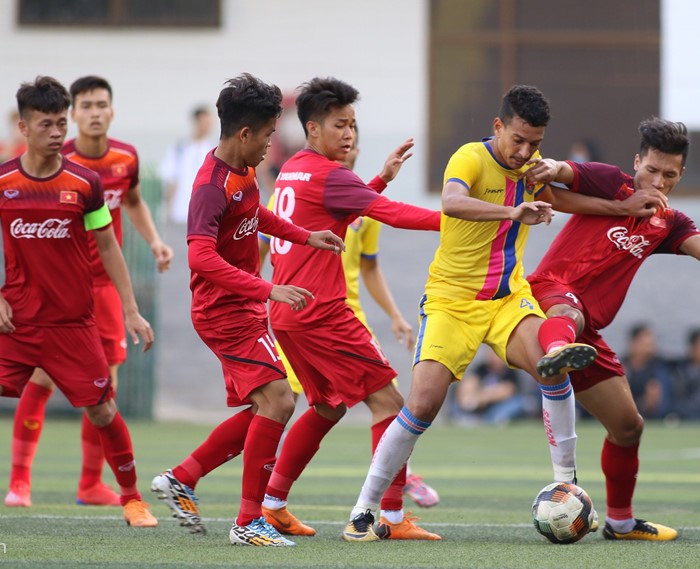 Nếu V.League còn tiêu cực, nhà tài trợ sẽ rút lui - Anh 2
