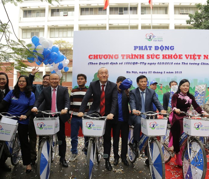 Thủ tướng Nguyễn Xuân Phúc: 