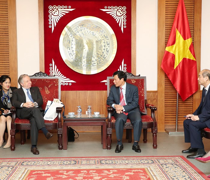 Bộ trưởng Nguyễn Ngọc Thiện: 