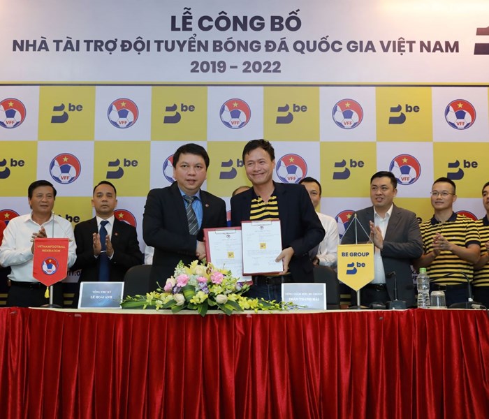 Đội tuyển bóng đá quốc gia có nhà tài trợ mới - Anh 2