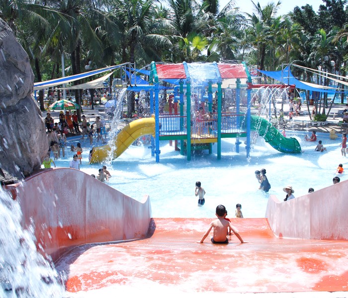 “HELLO SUMMER 2018 ” - Ngày hội mở cửa Công viên nước Hồ Tây hè 2018 - Anh 1