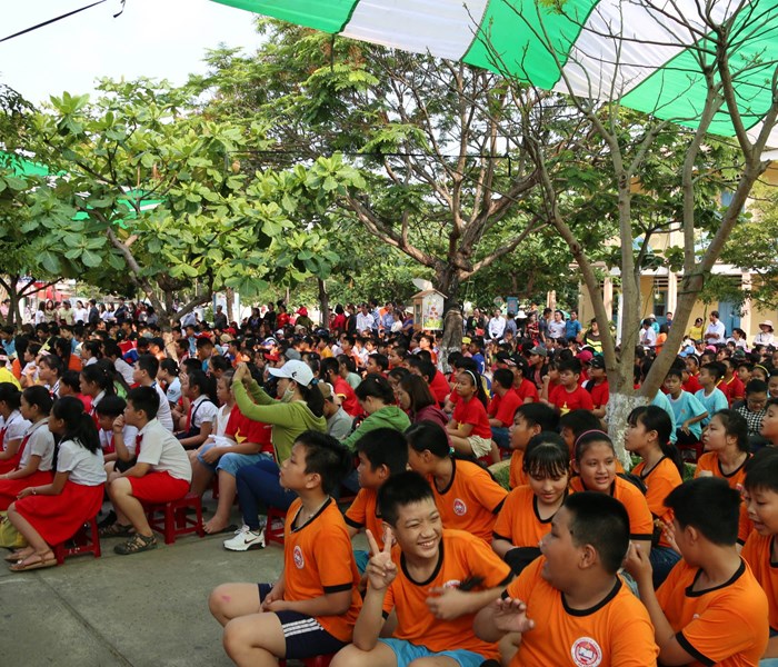 FrieslandCampina Việt Nam đồng hành cùng Ngày hội học sinh tiểu học TP Đà Nẵng - Anh 2