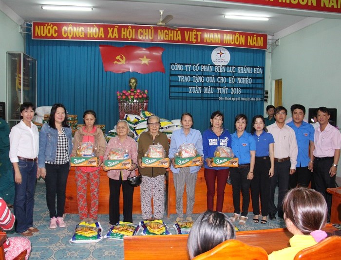 PC Khánh Hòa:​ Chung tay giúp đỡ những người dân có hoàn cảnh khó khăn - Anh 1