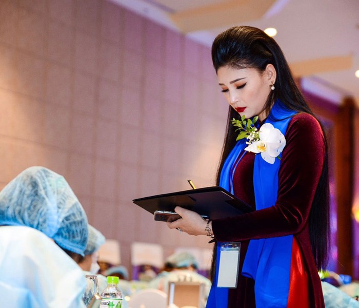 Lần đầu tiên tổ chức Đại hội Phun xăm thẩm mỹ - Anh 1