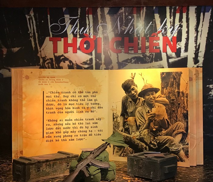 “Thư, nhật ký thời chiến”: “Bom đạn không thể làm rung chuyển trái tim chúng con” - Anh 1