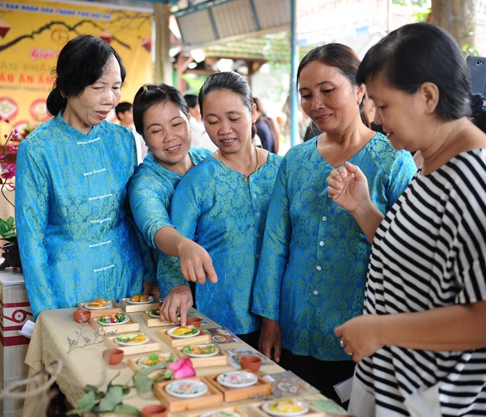 Dấu ấn ẩm thực Hội An... từ gốm - Anh 3