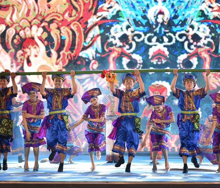Khai mạc Năm Du lịch quốc gia 2018- Hạ Long, Quảng Ninh: Hoành tráng và ấn tượng - Anh 10