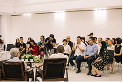 NSƯT Thanh Lam: “Tranh của họa sĩ Phạm Lực gợi cho tôi ký ức về ba” - Anh 1
