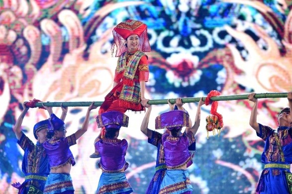 “Đêm trắng Hạ Long” và một Carnaval cuốn hút đến từng giây - Anh 5